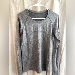 LULULEMON SWIFTLY TECH GRAY WOMENS 8 M